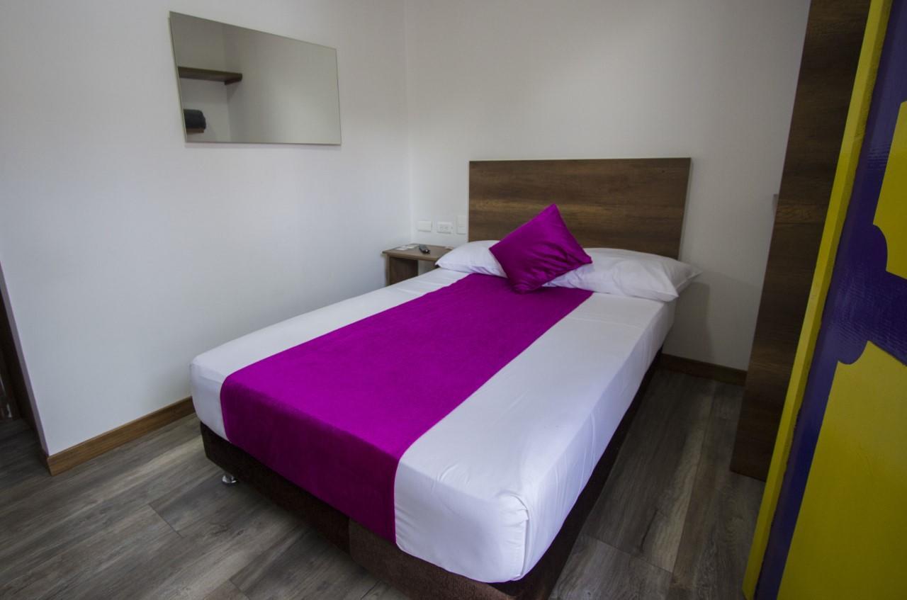 Hotel Junior Plaza Apía Dış mekan fotoğraf