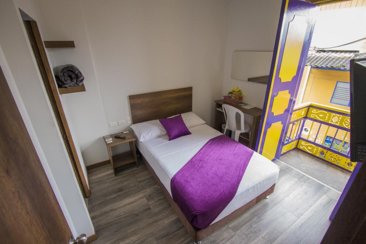 Hotel Junior Plaza Apía Dış mekan fotoğraf